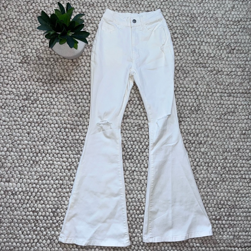 SHEIN white flare jeans NEW